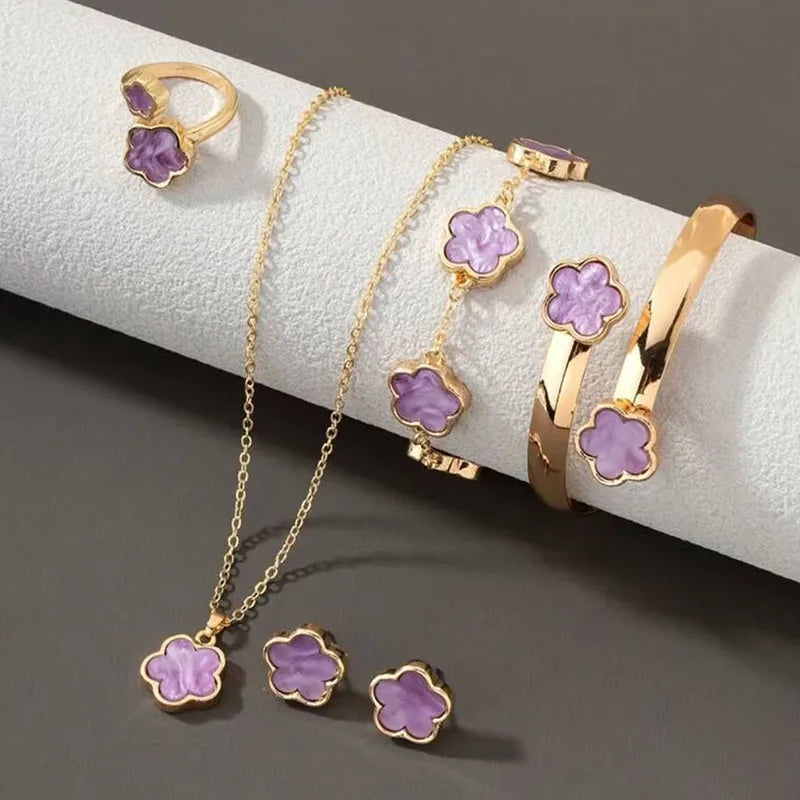 Five-Piece Set Flower Clover