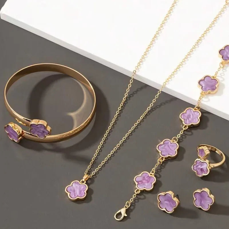Five-Piece Set Flower Clover