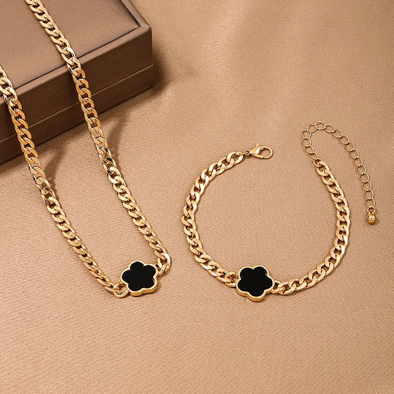 Five-Piece Set Flower Clover