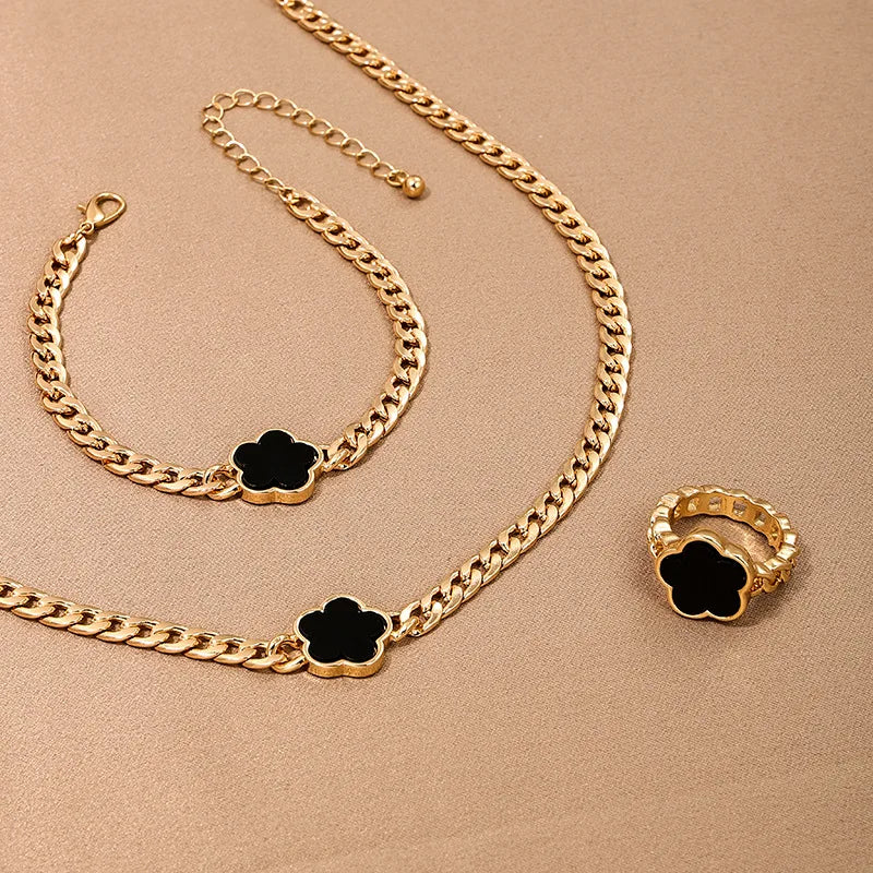 Five-Piece Set Flower Clover