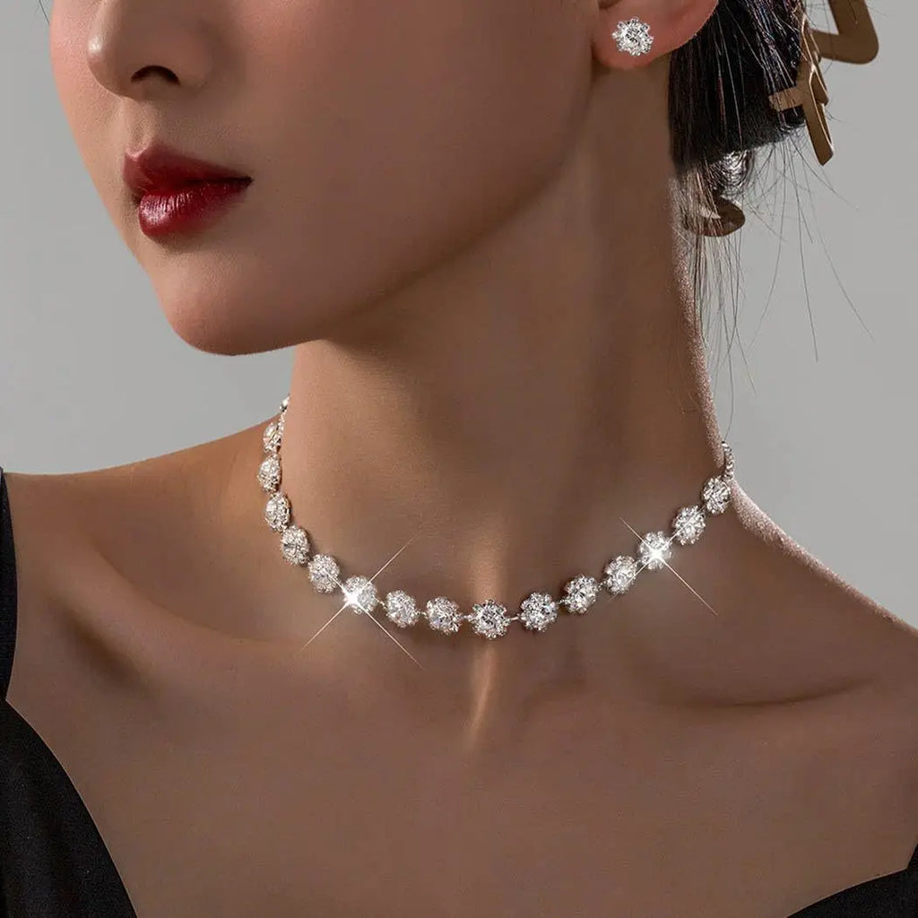 Jewelry Set Diamond Embedded Necklace Earrings
