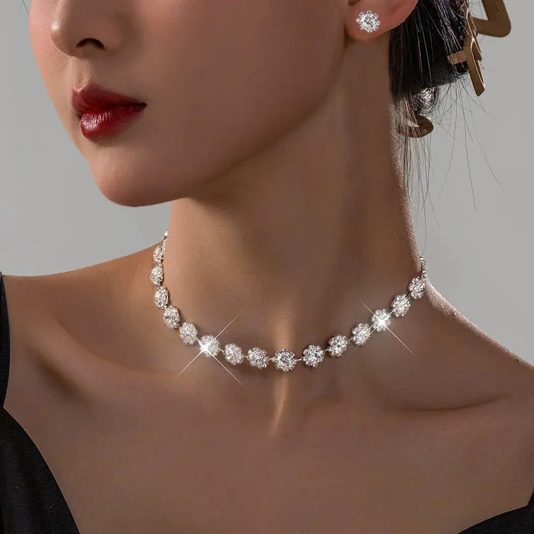 Jewelry Set Diamond Embedded Necklace Earrings