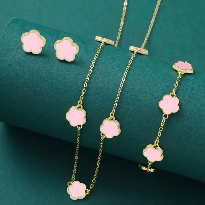 Five-Piece Set Flower Clover