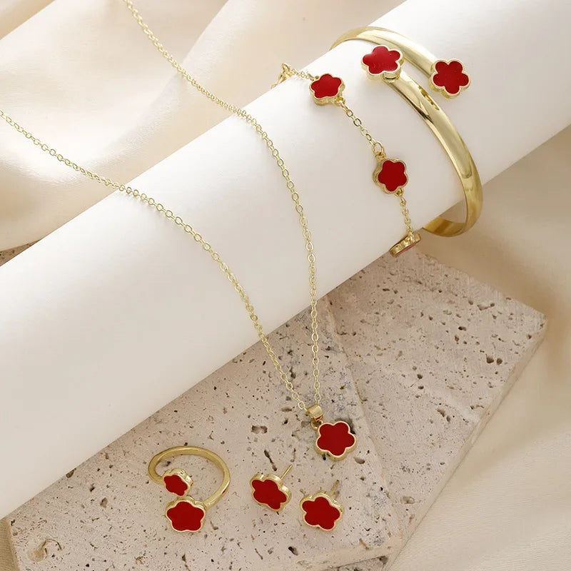 Five-Piece Set Flower Clover